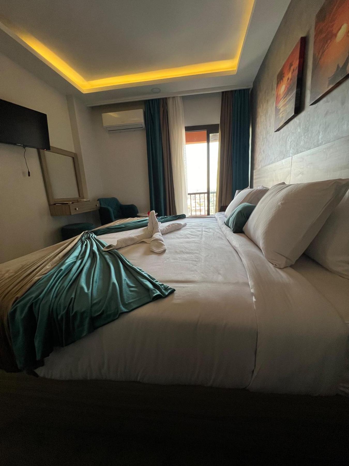 Mar Charbel Hotel Kair Zewnętrze zdjęcie