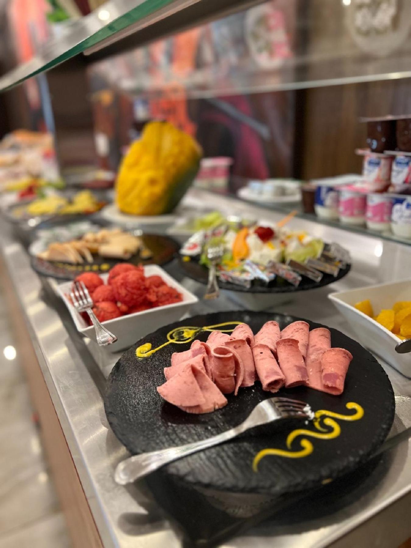 Mar Charbel Hotel Kair Zewnętrze zdjęcie
