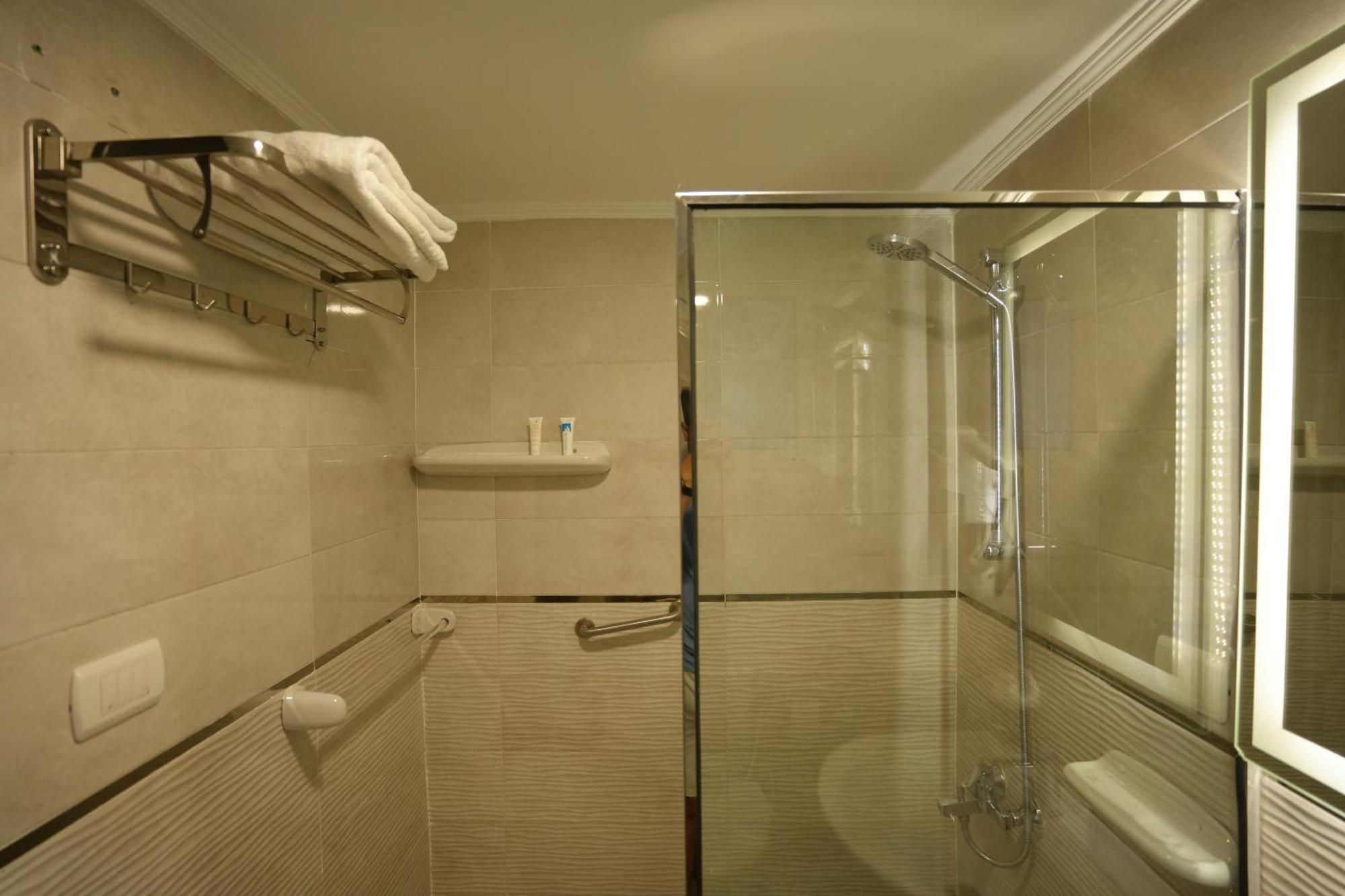Mar Charbel Hotel Kair Zewnętrze zdjęcie